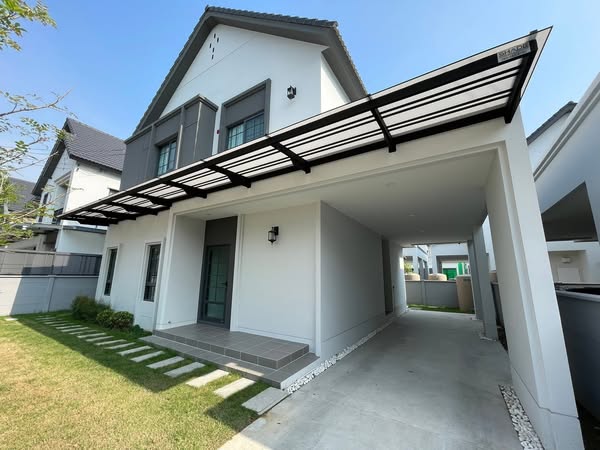 Detached House For Rent