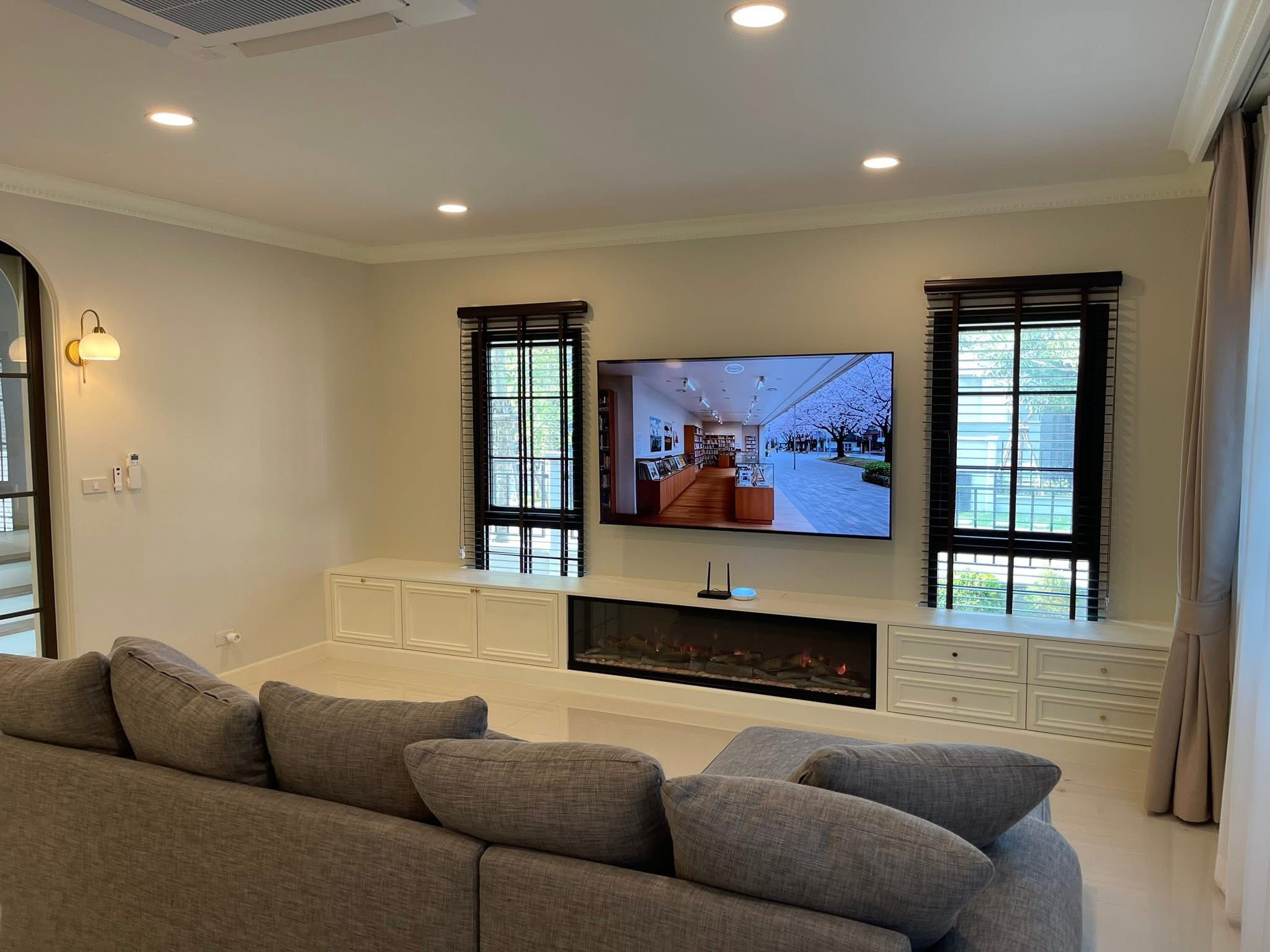Detached House For Rent
