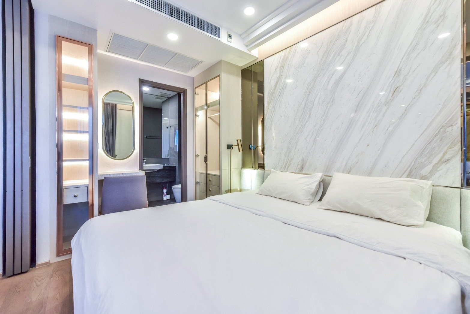One Bedroom Condo For Rent