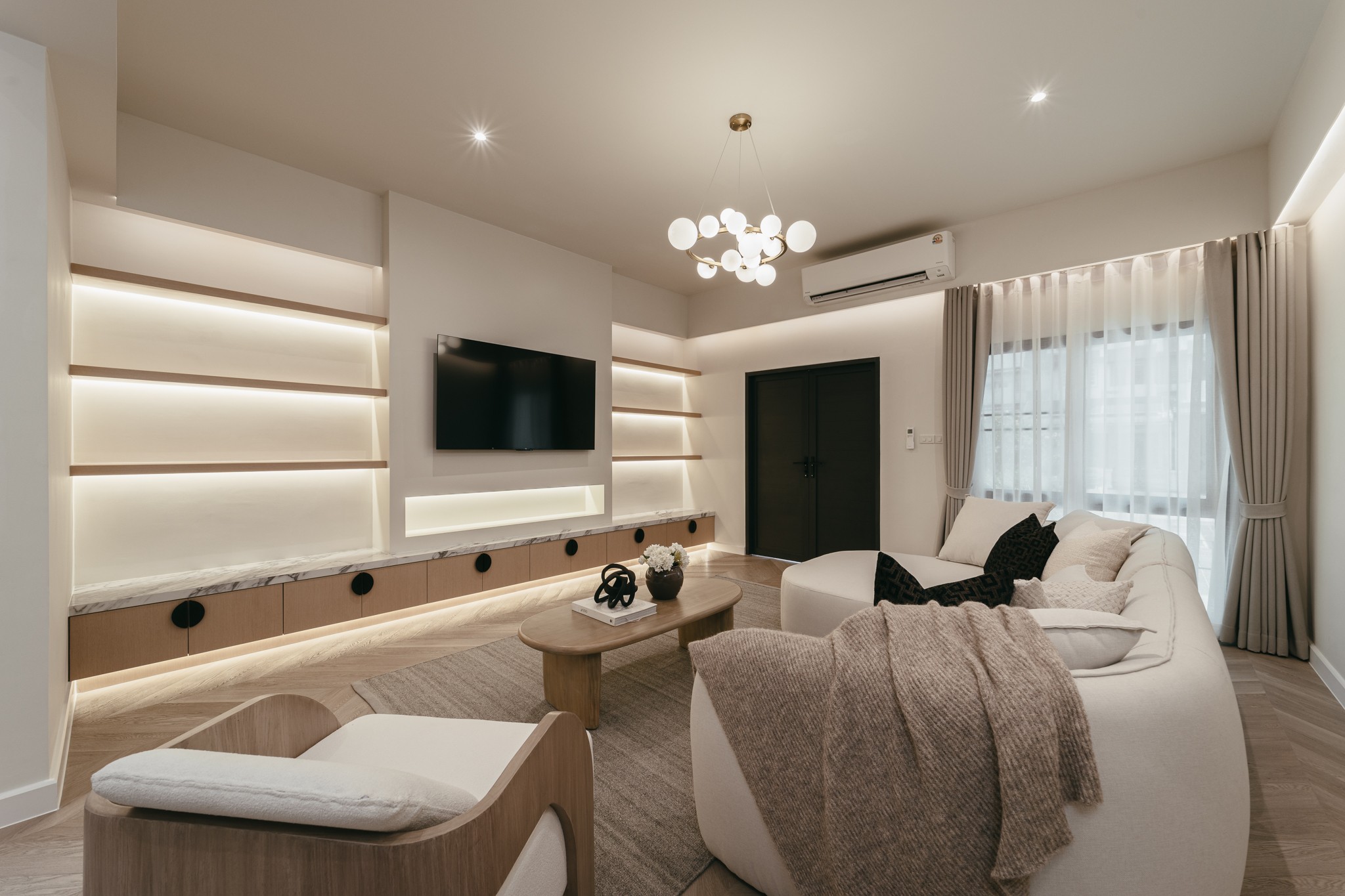 Beautiful Townhouse For Rent