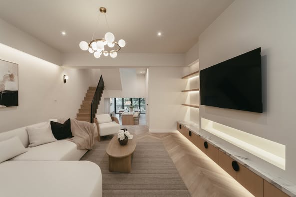 Beautiful Townhouse For Rent