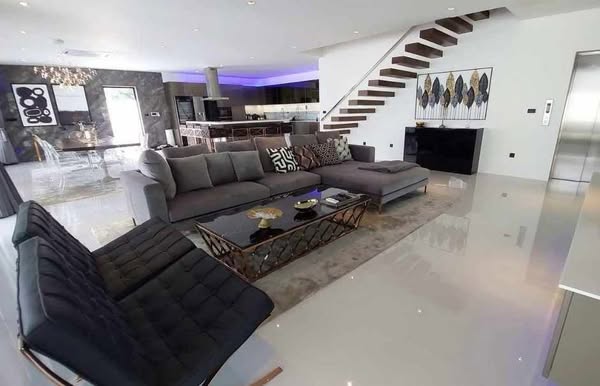 Beautiful Pool Villa For Sale