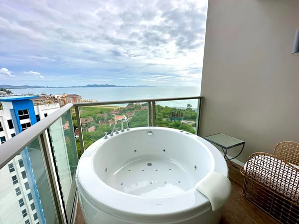 One Bedroom Condo For Rent