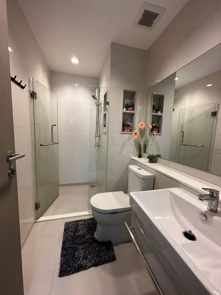 One Bedroom Condo For Rent
