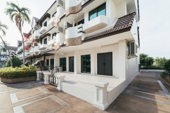 Townhome For Rent