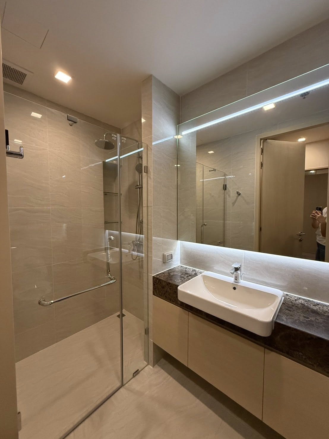 One Bedroom Condo For Rent