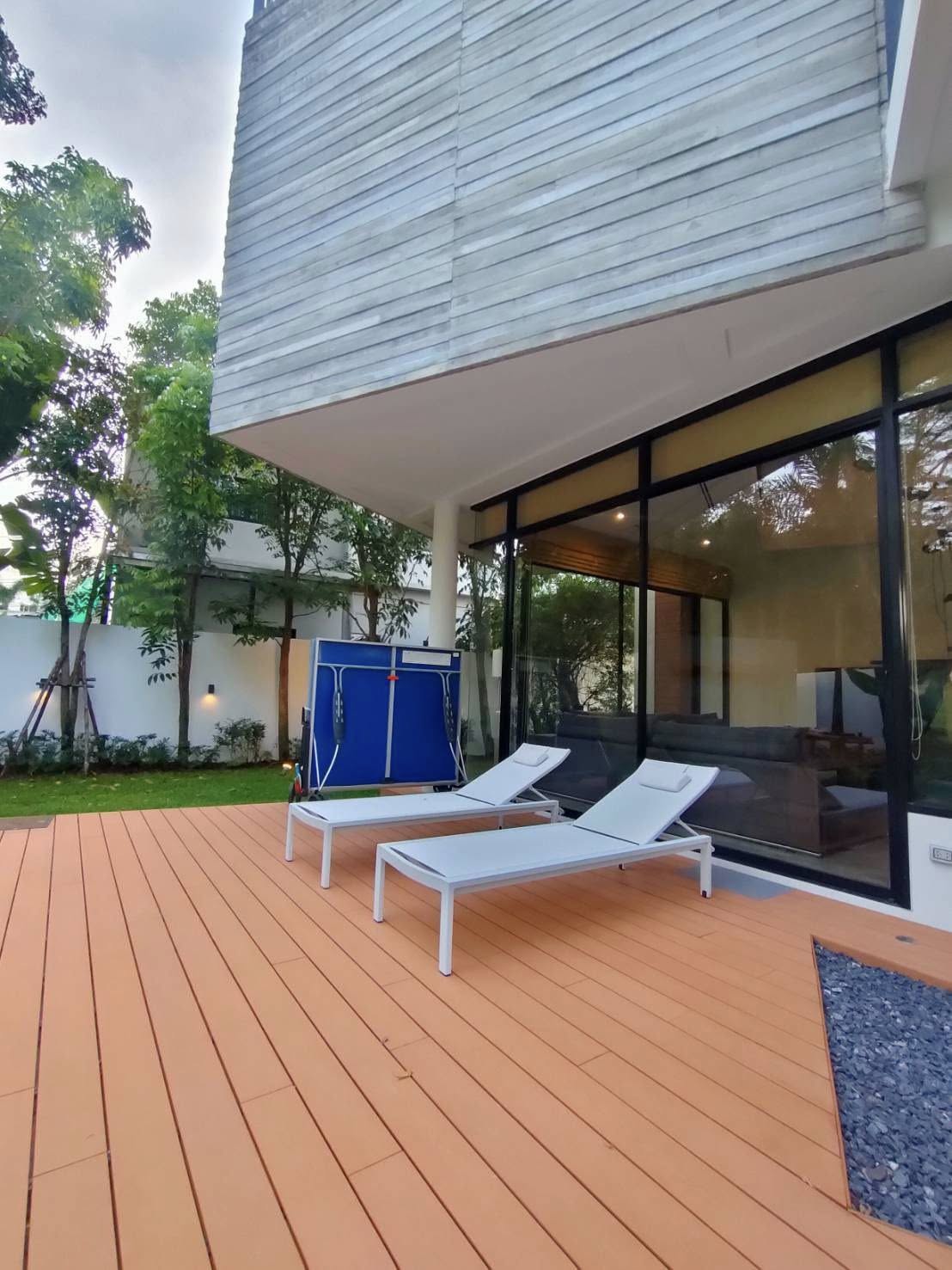 Beautiful House with Pool For Rent