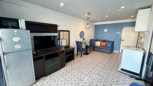 One Bedroom Condo For Rent