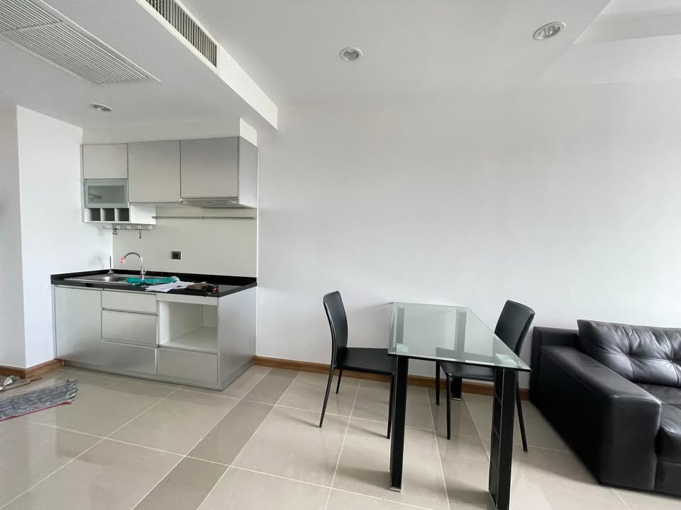 One Bedroom Apartment For Rent