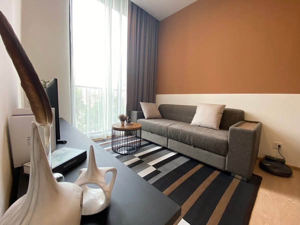 One Bedroom Condo For Rent