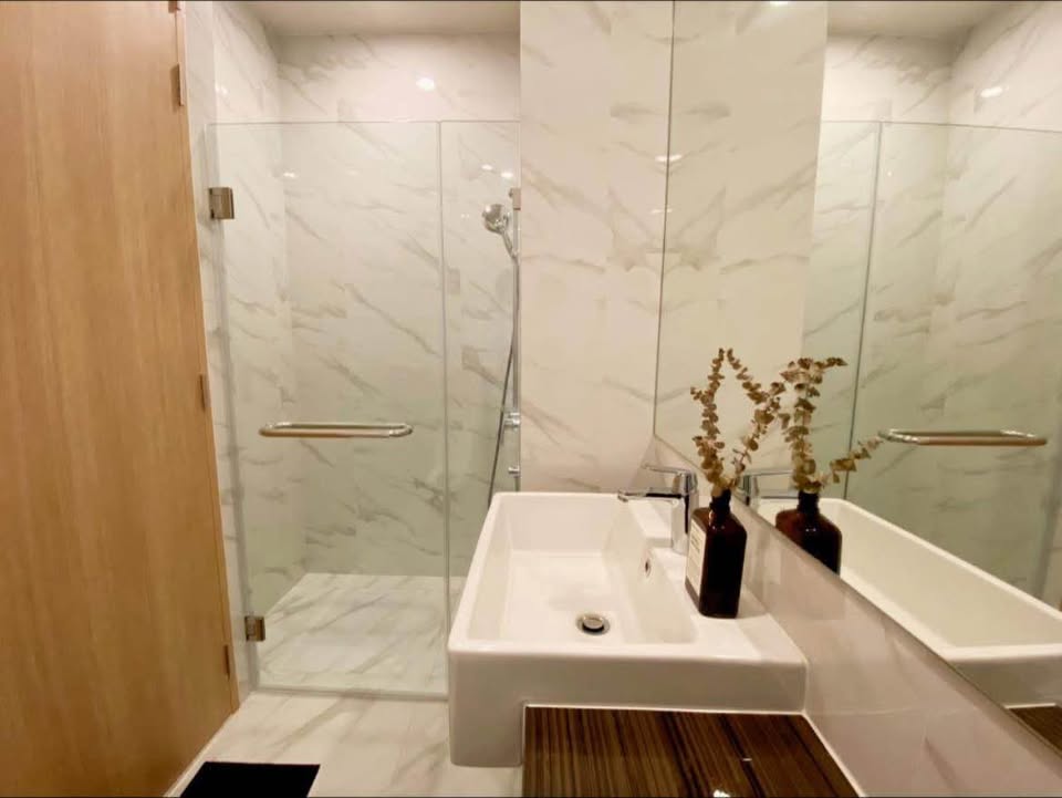 One Bedroom Condo For Rent