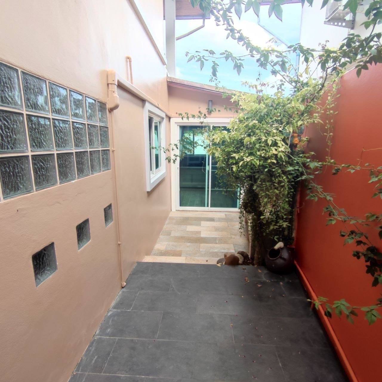 Two Storey Villa For Rent
