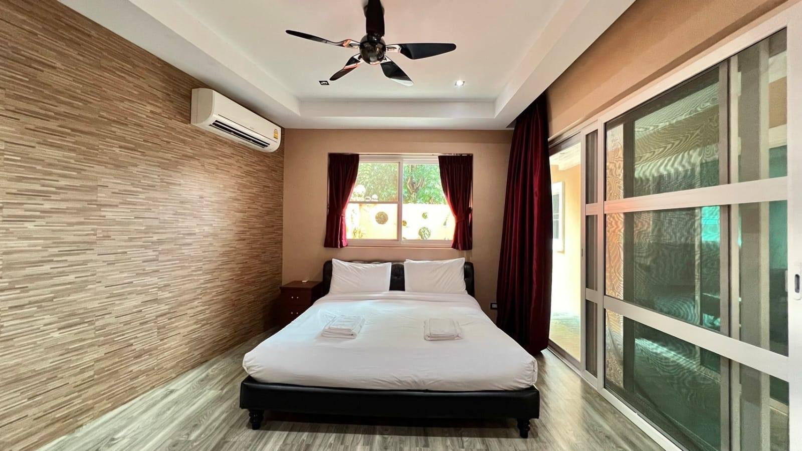 Two Storey Villa For Rent
