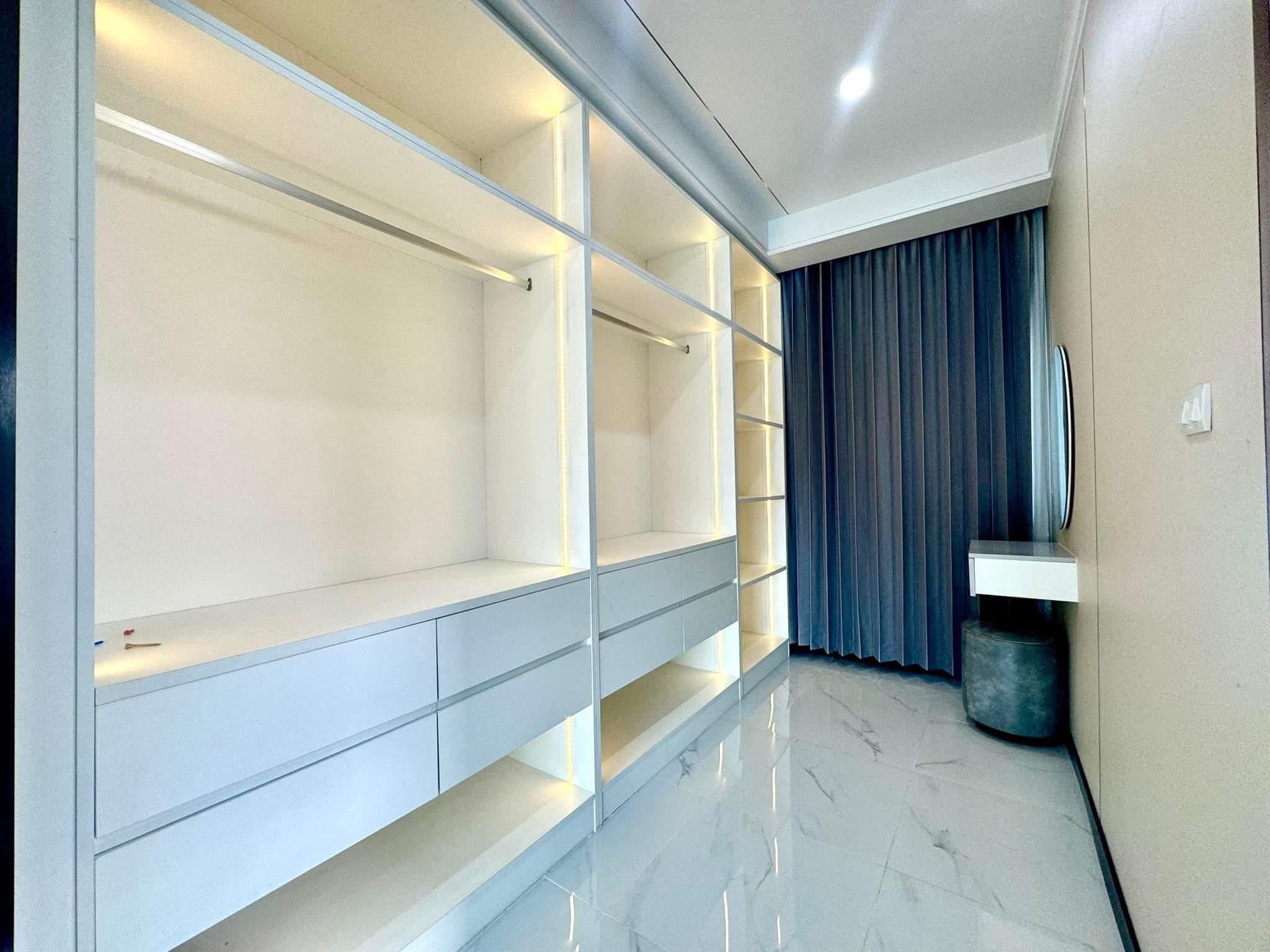 House with Pool For Rent