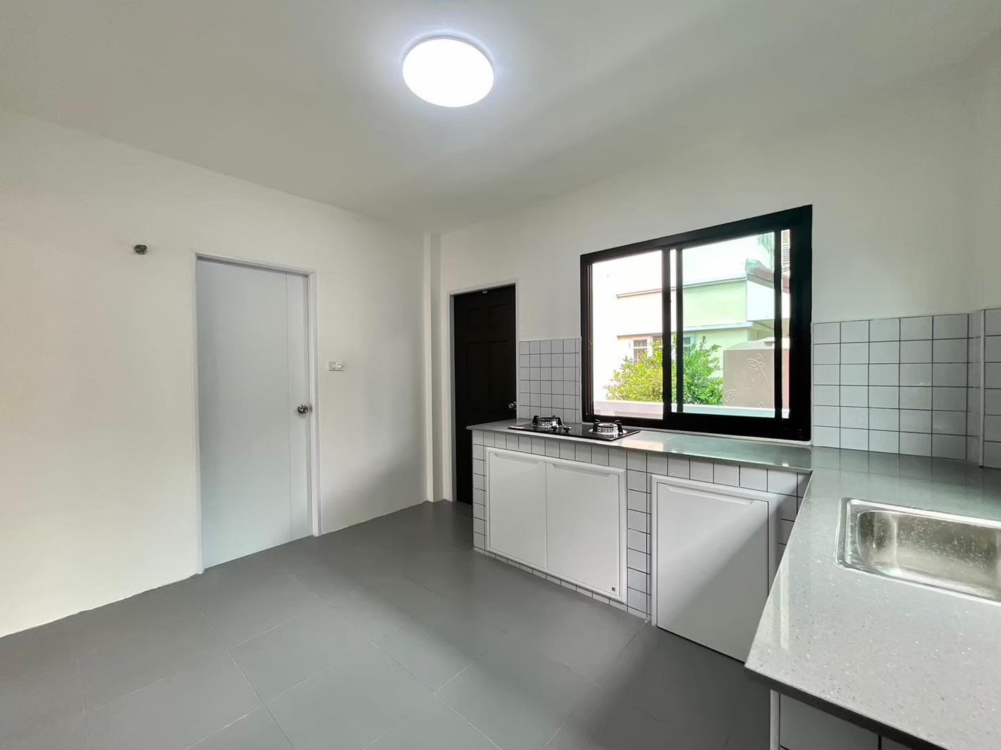 Detached House for Sale