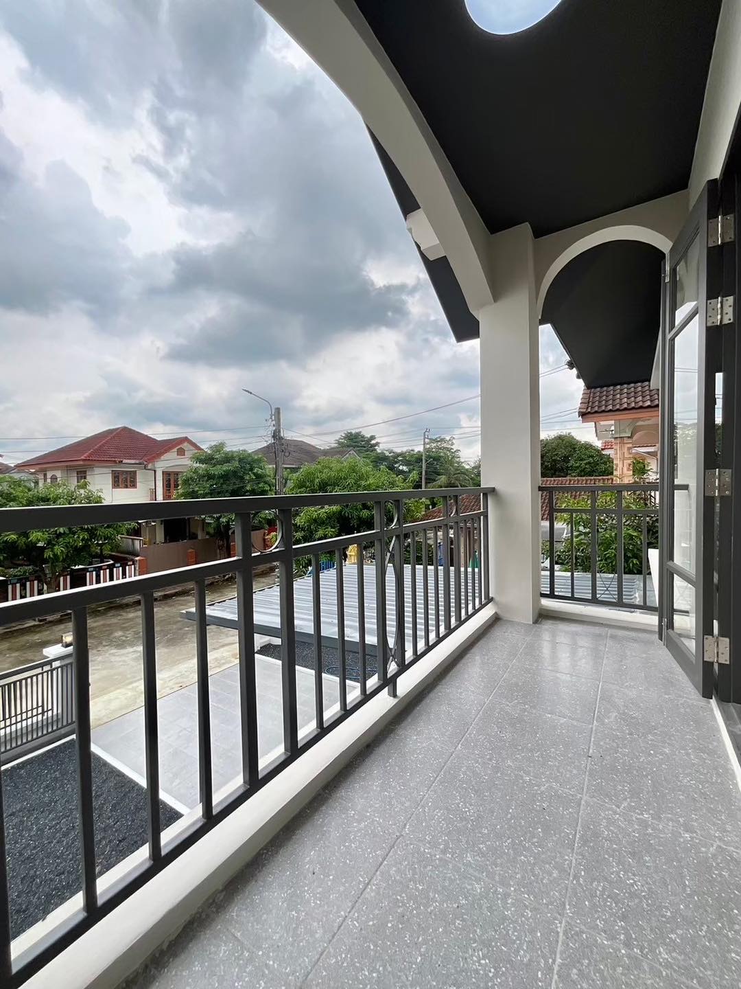 Detached House for Sale
