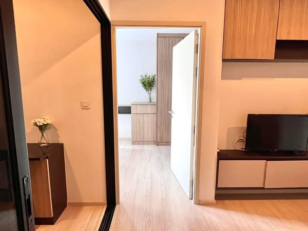 One Bedroom Condo For Rent