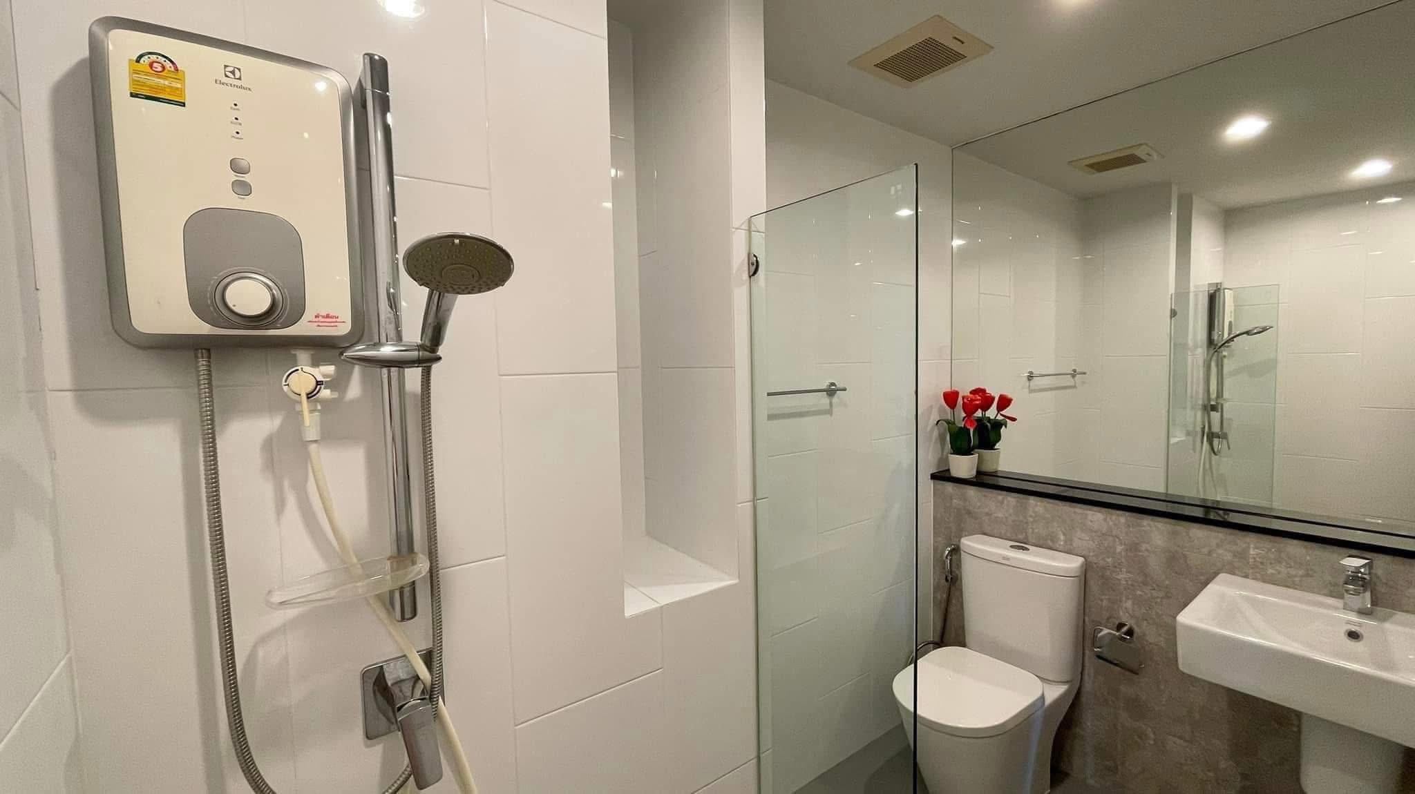 One Bedroom Condo For Rent