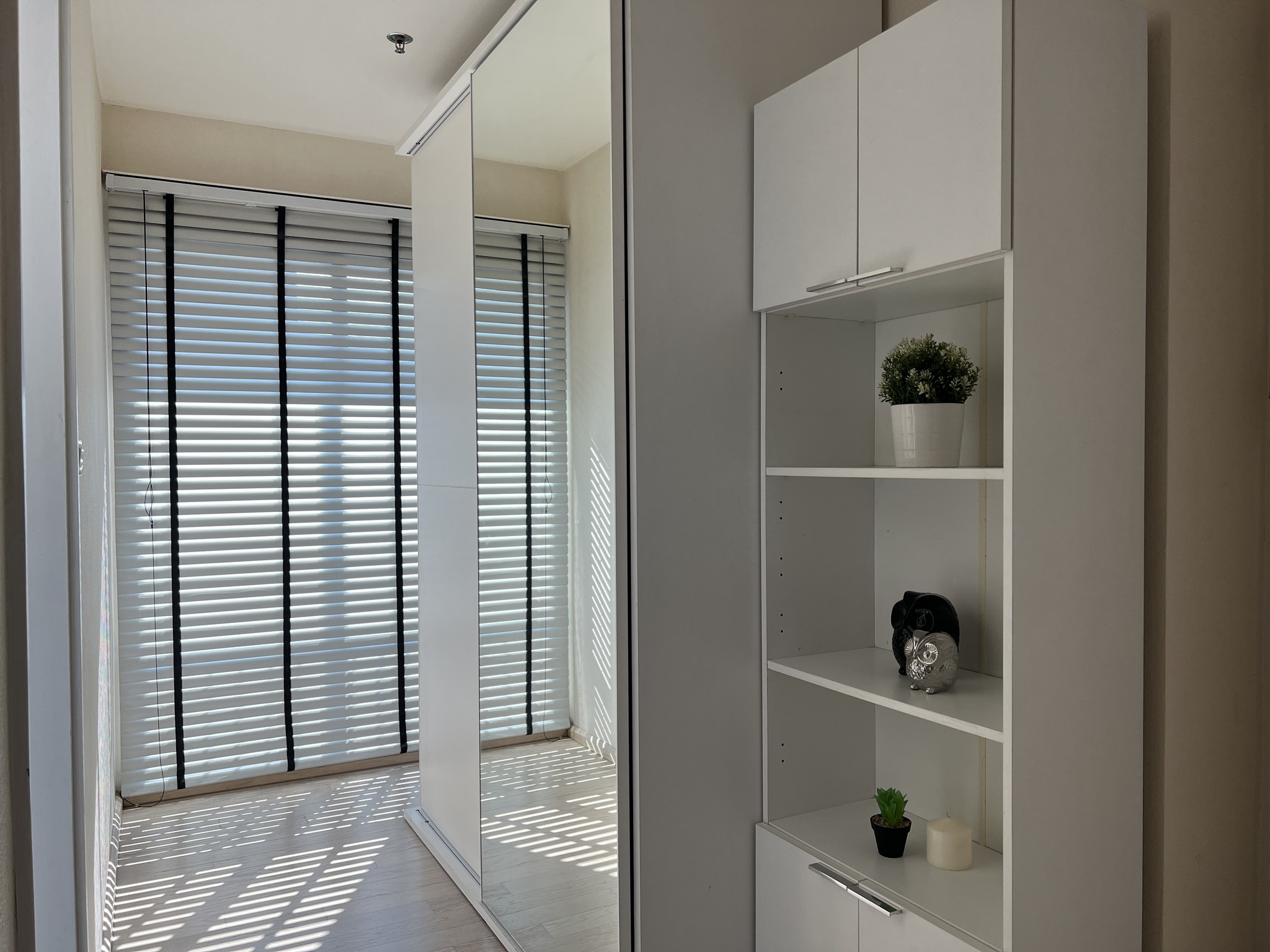 One Bedroom Condo For Rent