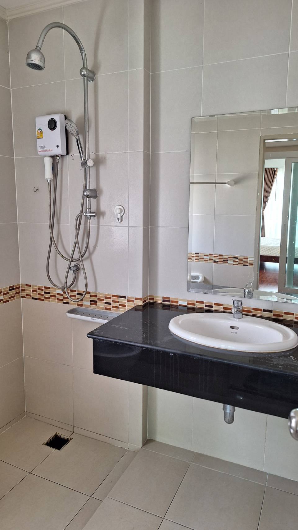 Detached Two Storey House For Rent