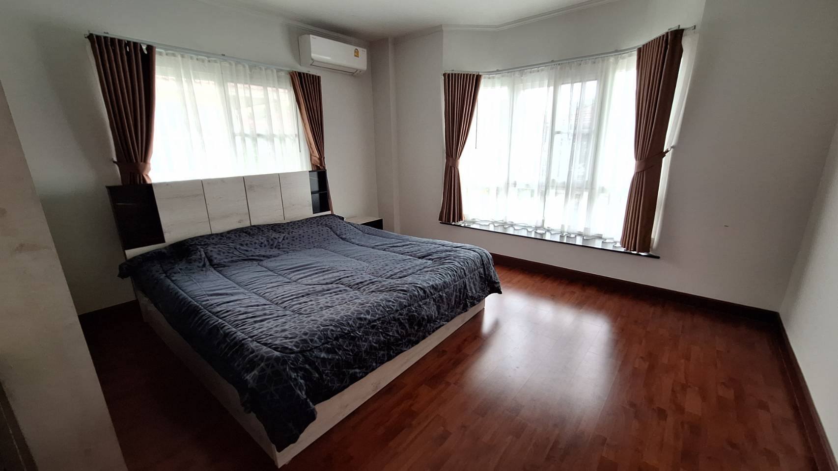 Detached Two Storey House For Rent