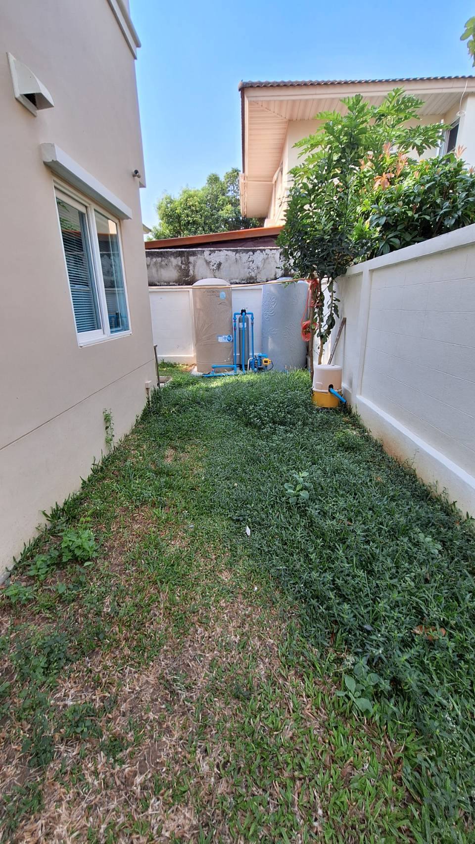 Detached Two Storey House For Rent