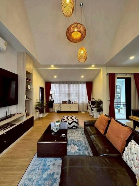 Pool Villa For Sale