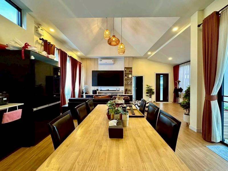 Pool Villa For Sale