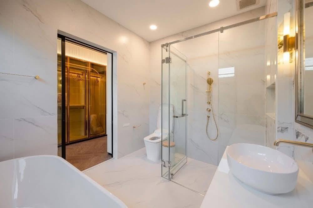 Beautiful Detached House For Rent