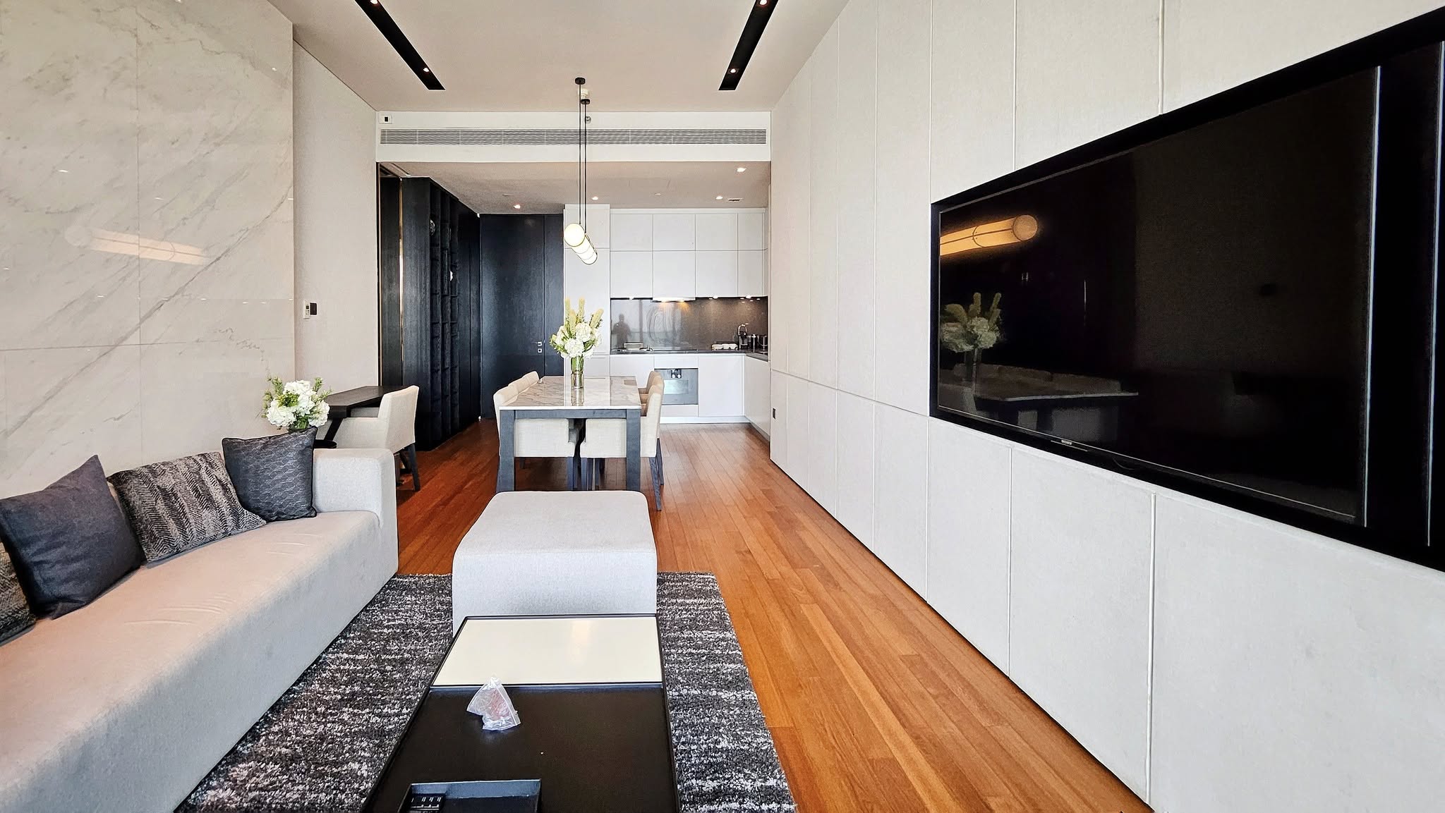 Large One Bedroom Apartment For Rent