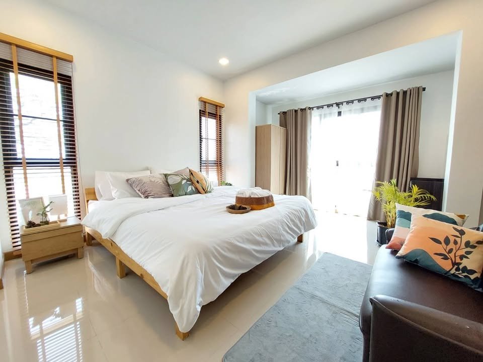 Detached House For Rent