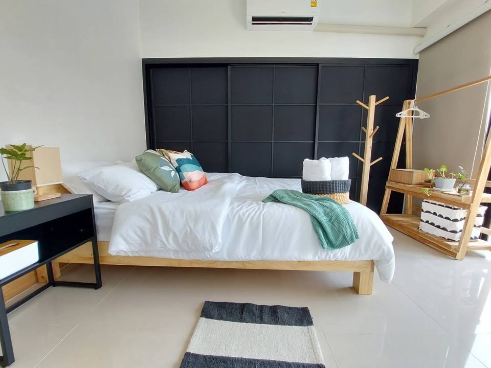 Detached House For Rent