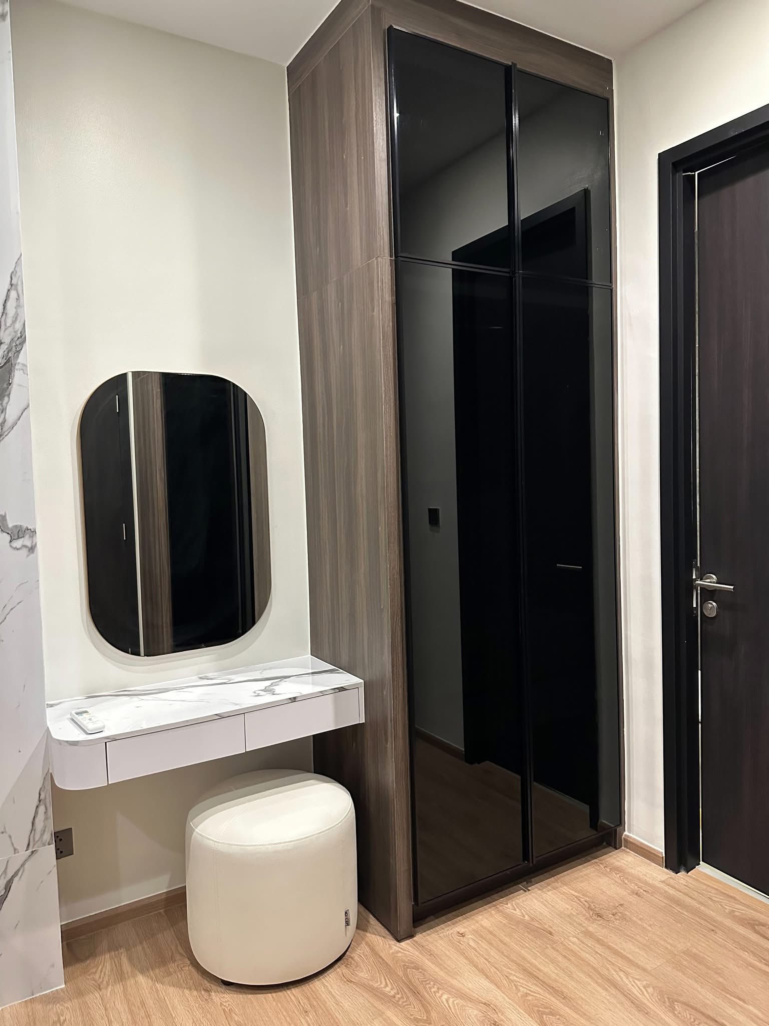 One Bedroom Condo For Rent