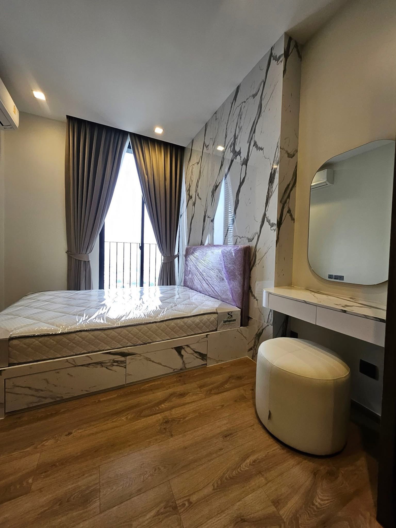 One Bedroom Condo For Rent