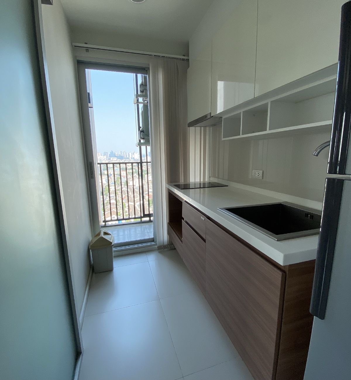 One Bedroom Condo For Rent