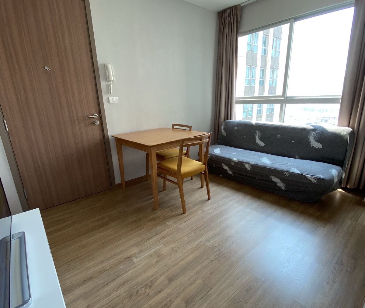 One Bedroom Condo For Rent