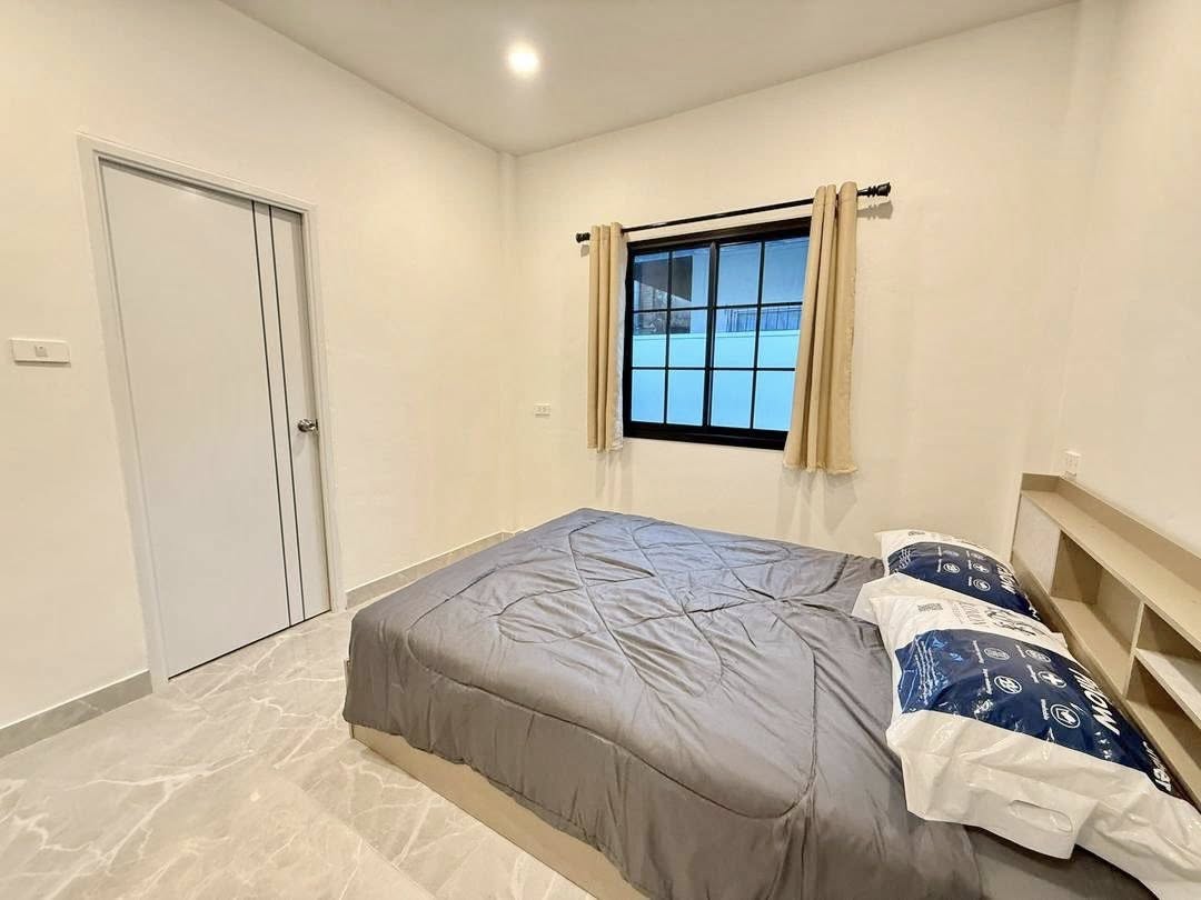 Detached House For Rent