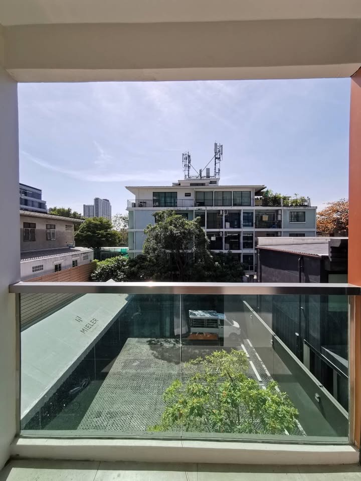 Large Three Bed Room Apartment For Rent