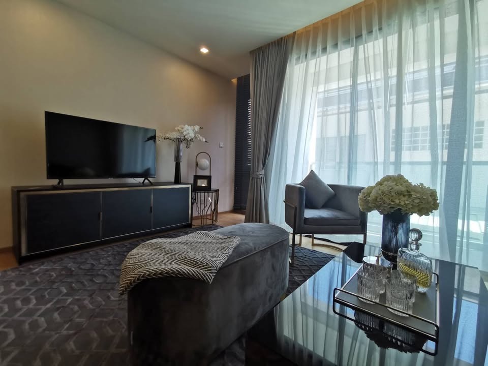 Large Three Bed Room Apartment For Rent