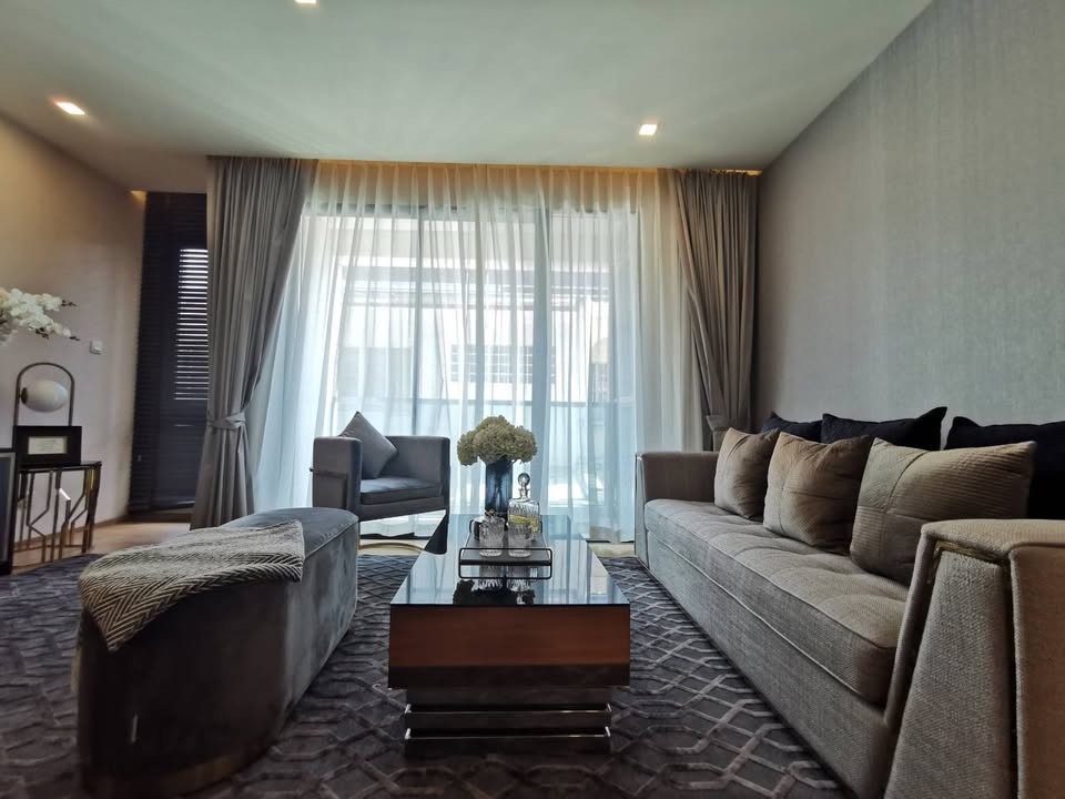 Large Three Bed Room Apartment For Rent