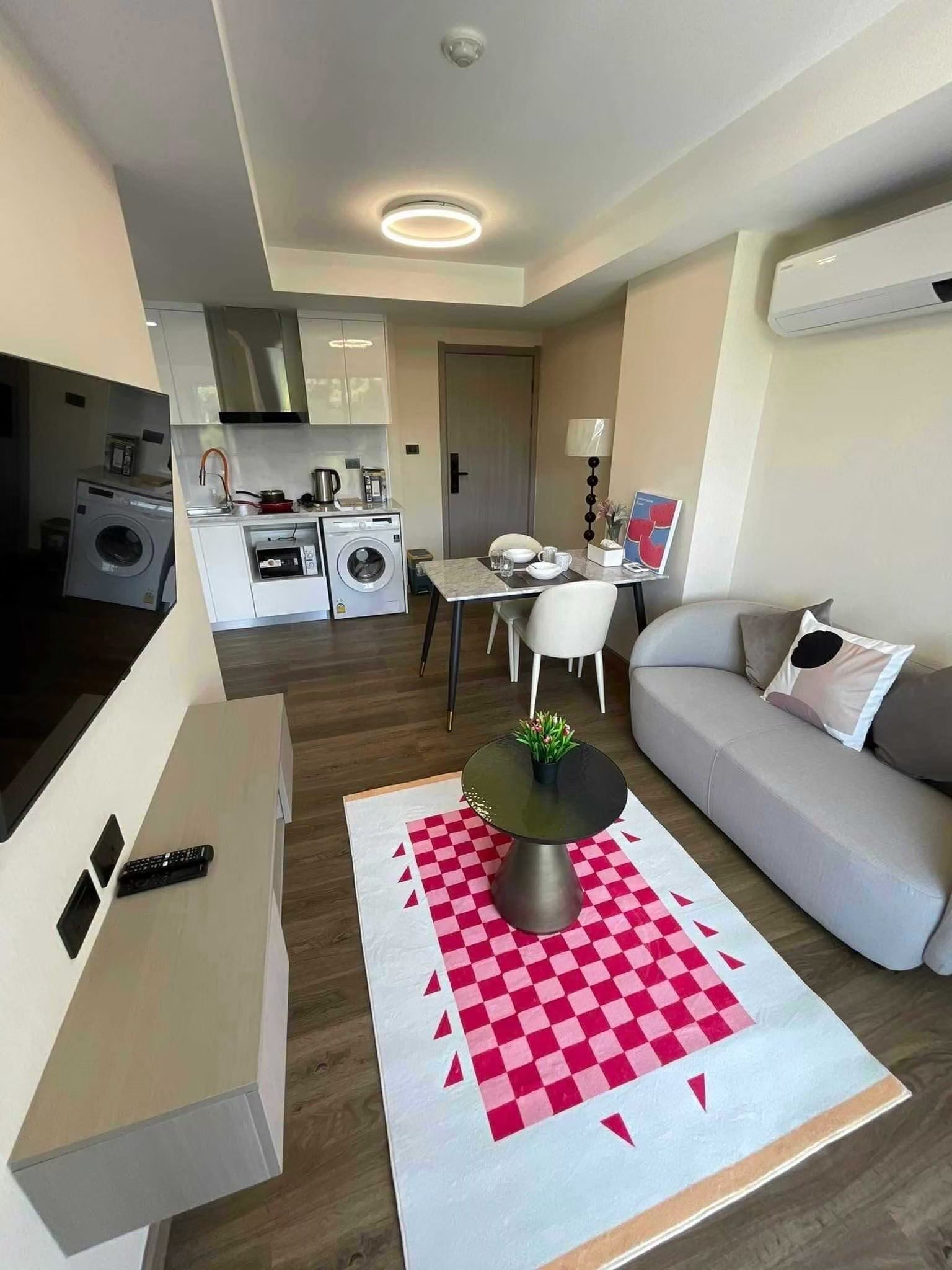 One Bedroom Condo For Rent