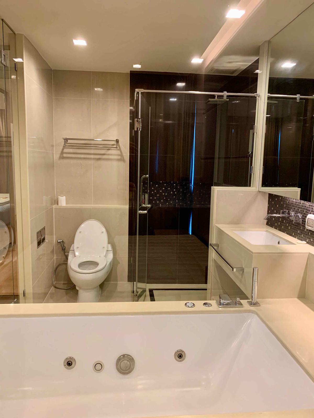 One Bedroom Apartment For Rent