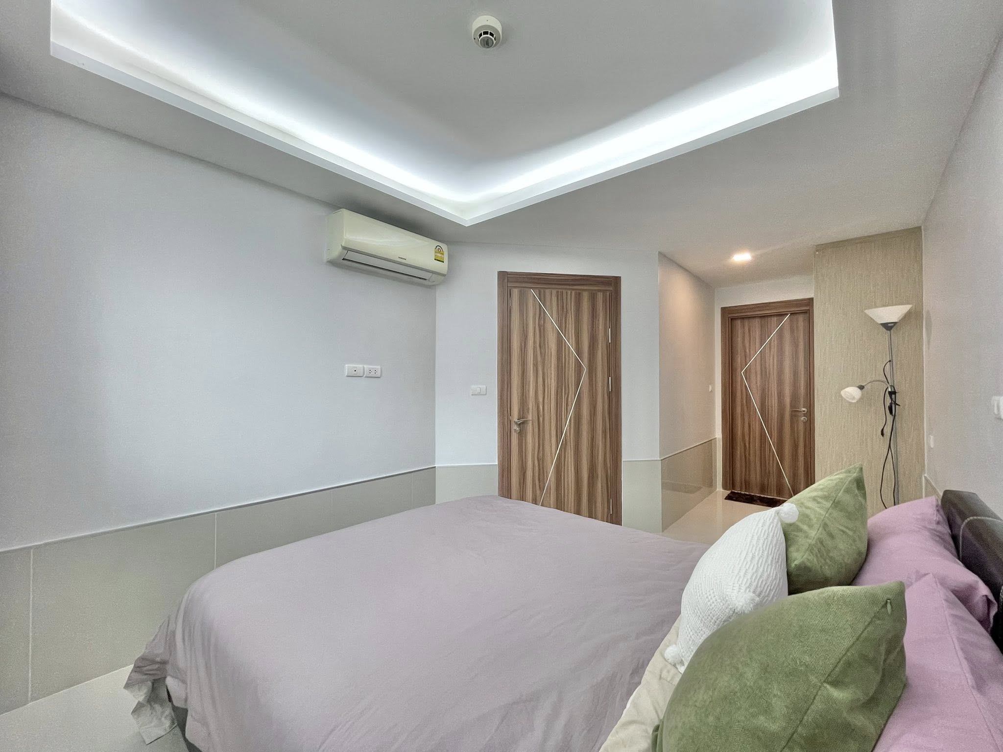 One Bedroom Condo For Rent