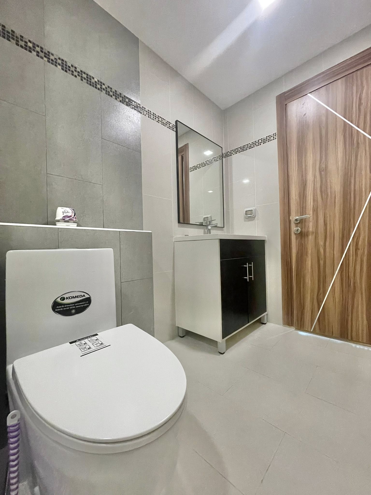 One Bedroom Condo For Rent