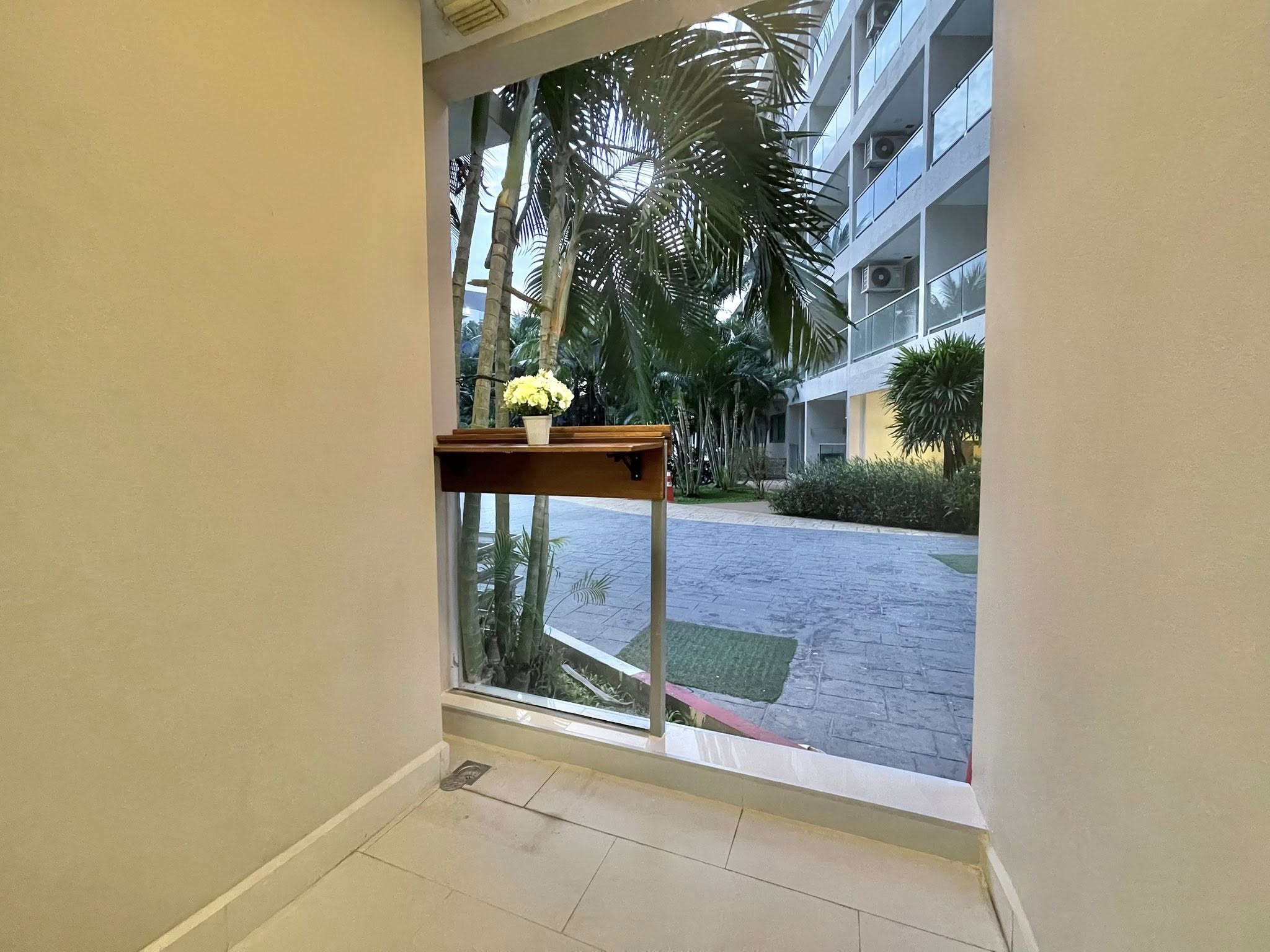 One Bedroom Condo For Rent