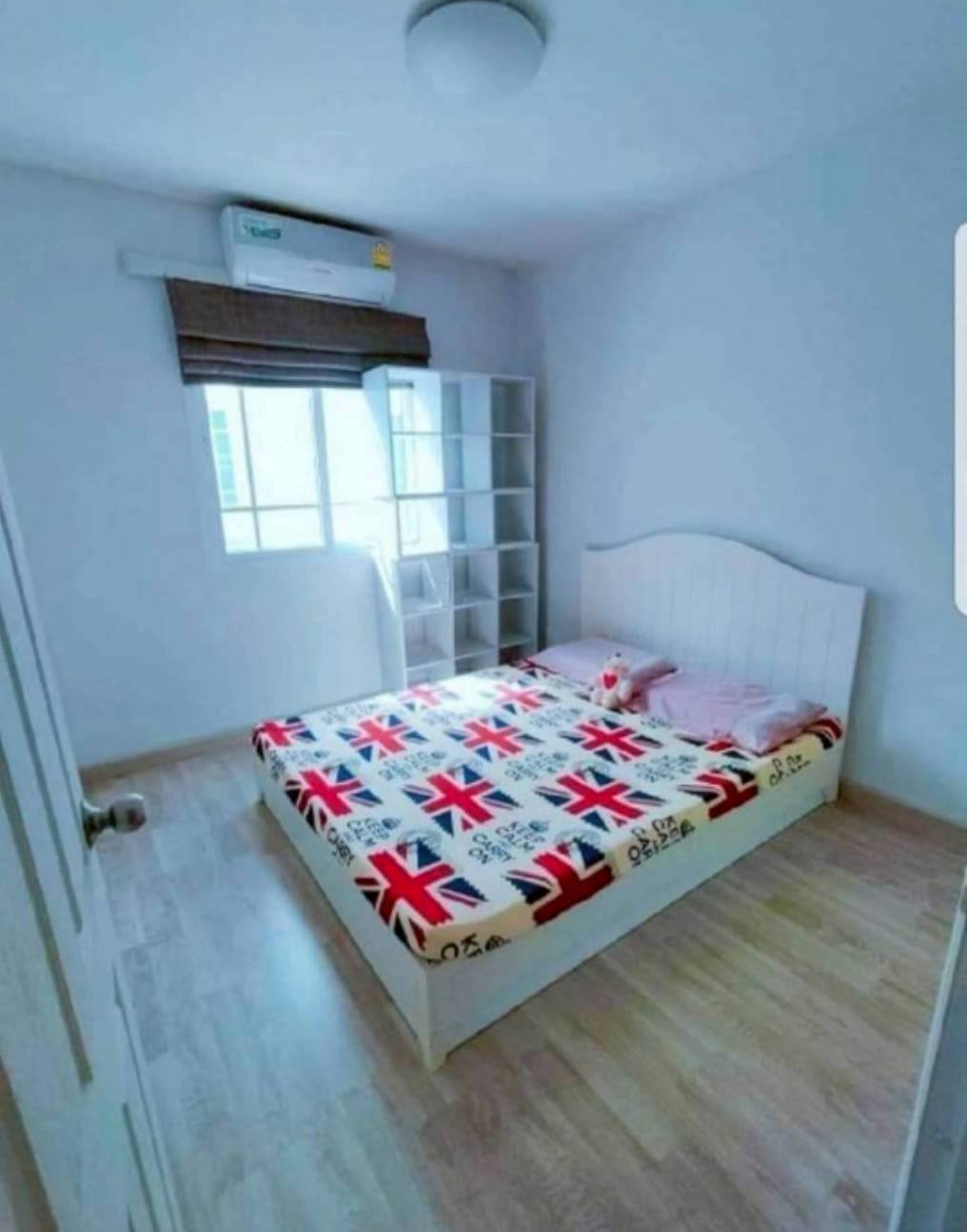 Two Storey Townhouse For Rent