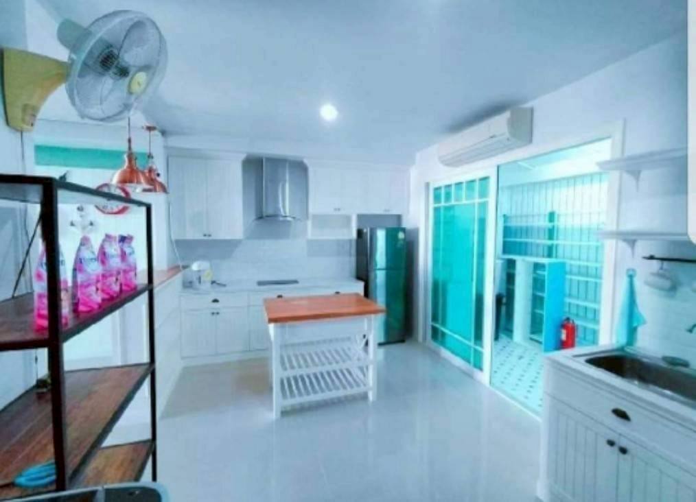 Two Storey Townhouse For Rent