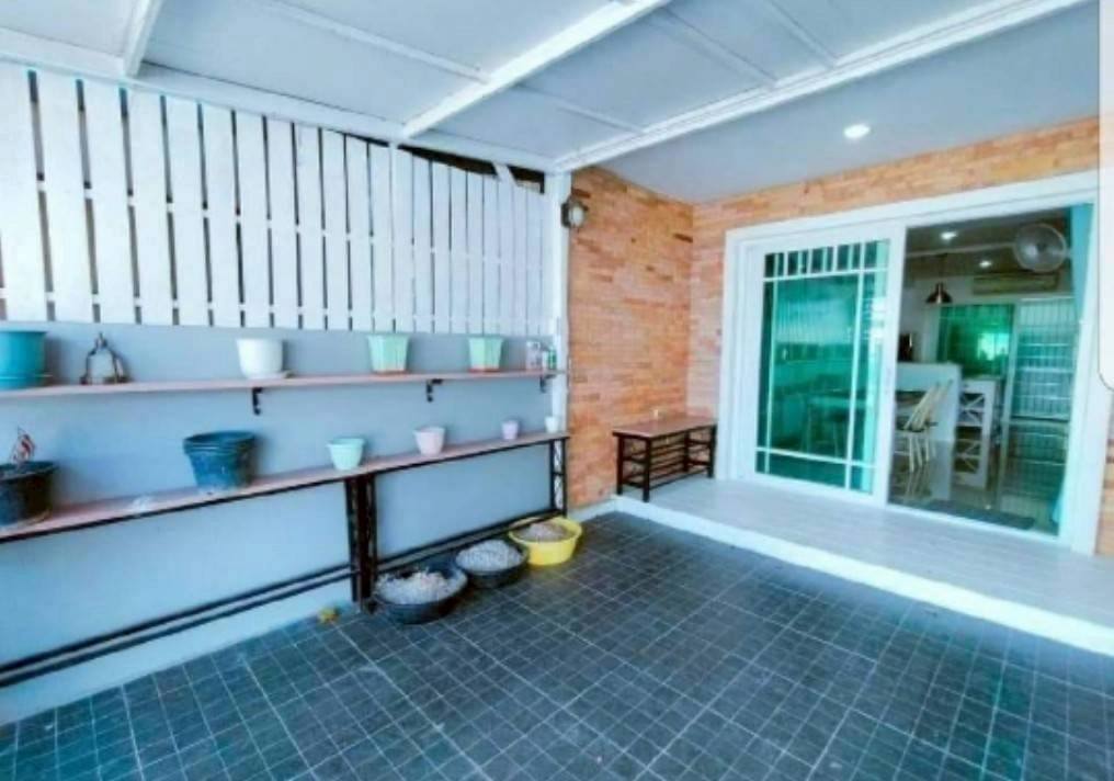 Two Storey Townhouse For Rent