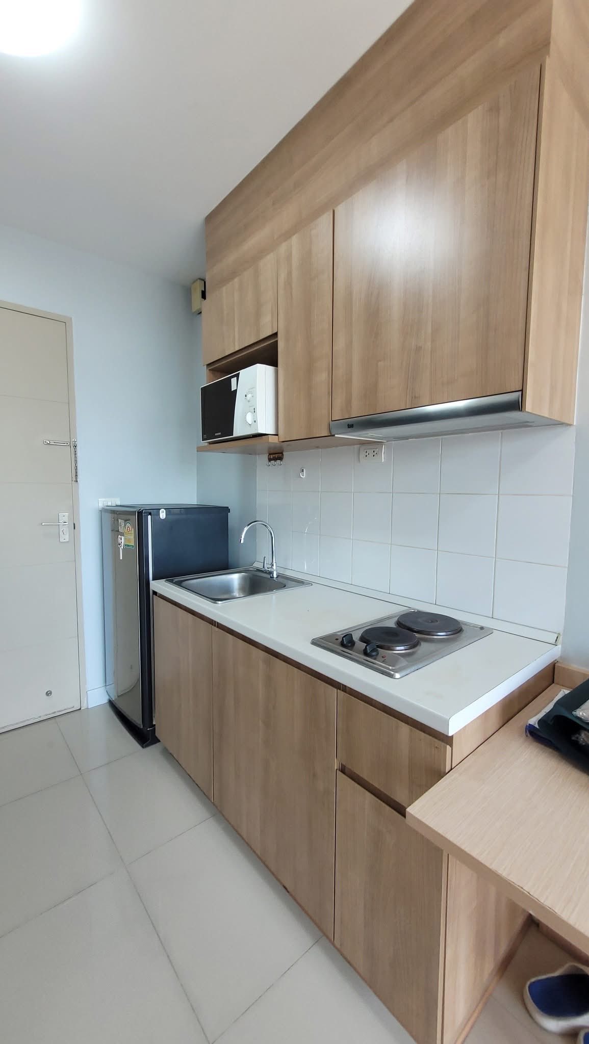 One Bedroom Condo For Rent