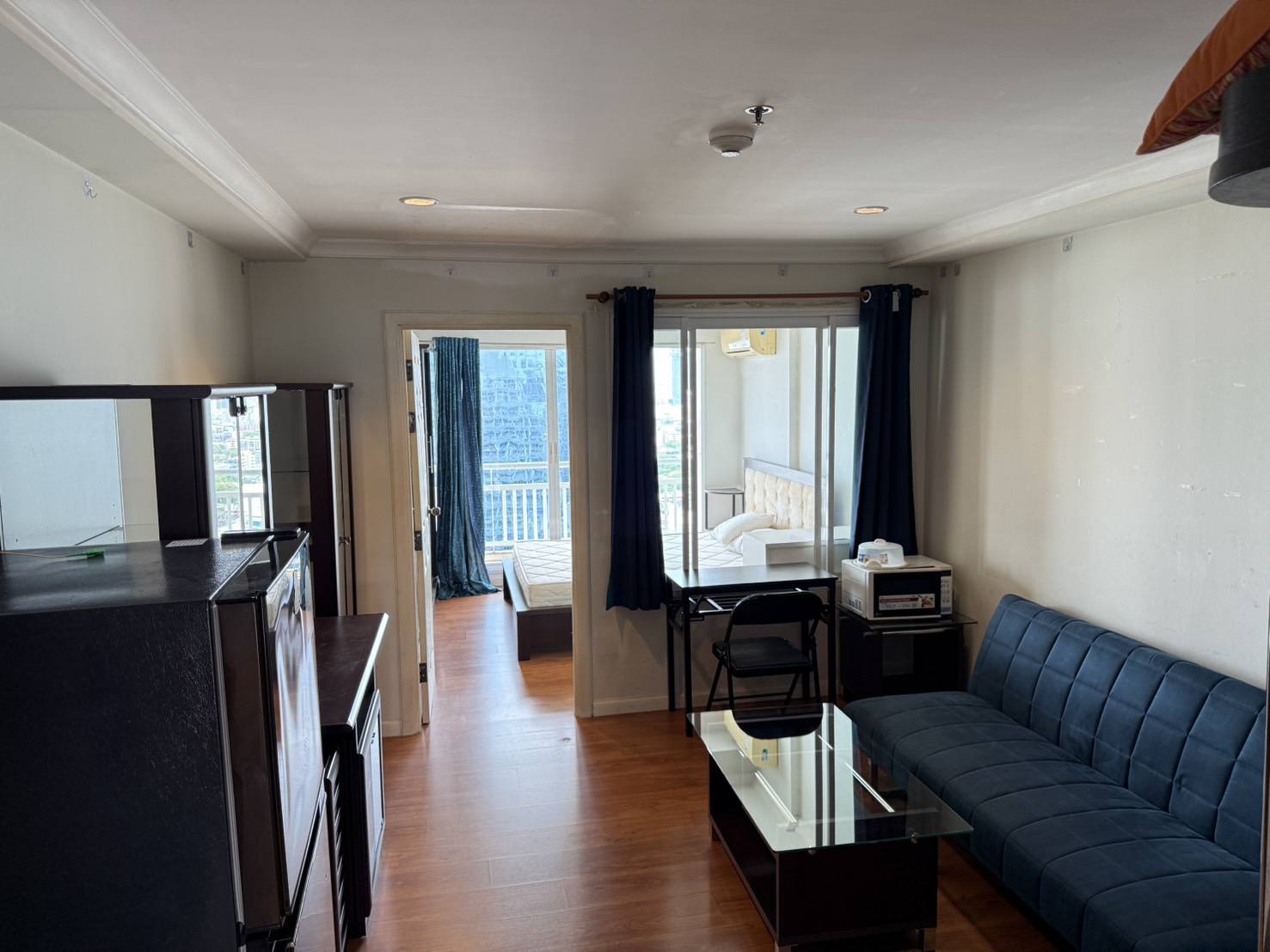 One Bedroom Condo For Rent